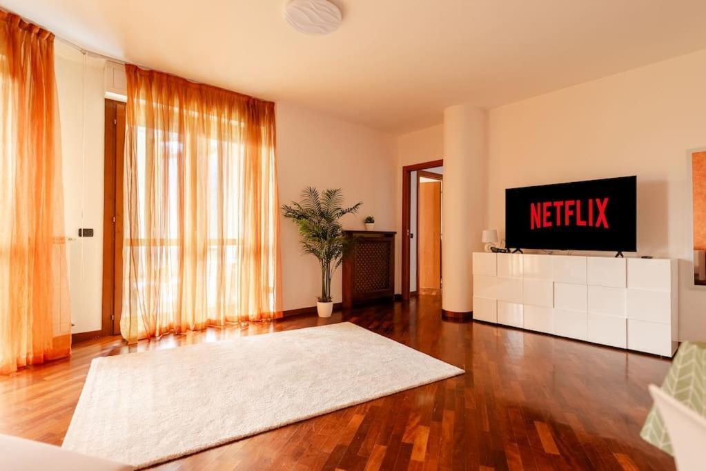 布斯托阿西齐奥Attico Vicino Milano, Mxp, Rho Fiera公寓 外观 照片